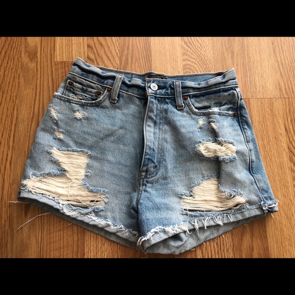 Abercrombie & Fitch Pants - Abercrombie & Fitch Annie high rise shorts size 25